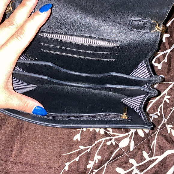 Steve Madden Crossbody - Picture 7 of 7